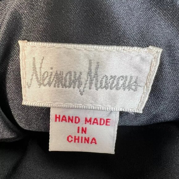 Vintage 80's Neiman Marcus Hand Beaded Shell Shaped Geometric Clutch With Zipper - Picture 9 of 11